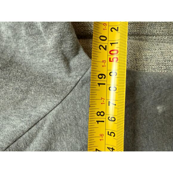 Hollister Southern California Cropped Hoodie with Embroidered Roses size medium - Picture 8 of 9